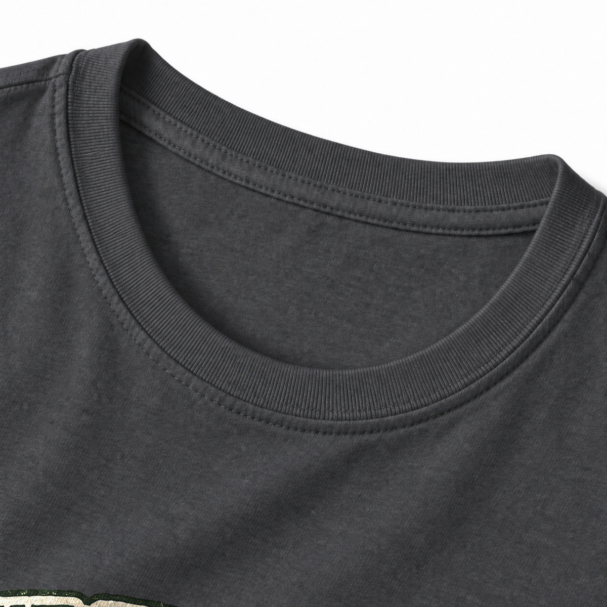 I Don't Need A Map T-Shirt - Dark Heather - collar close-up